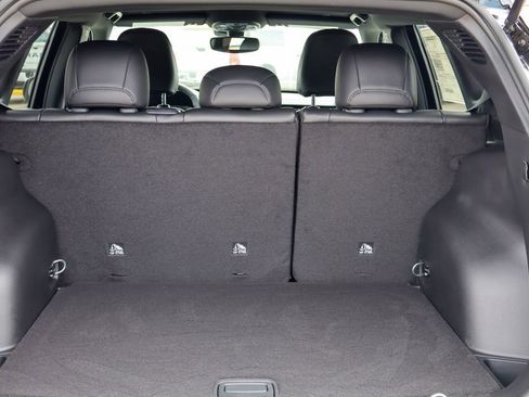 New 2026 Jeep Compass Latitude AWD/4WD image 9