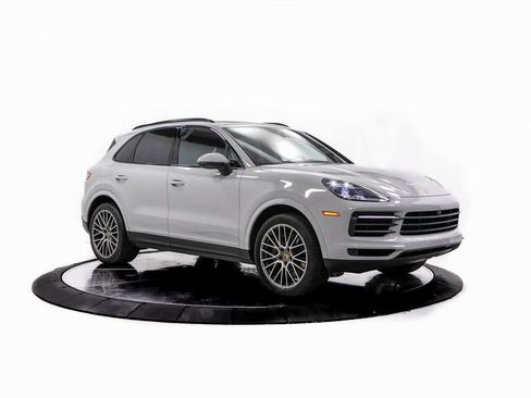 Certified 2023 Porsche Cayenne S Platinum image 9