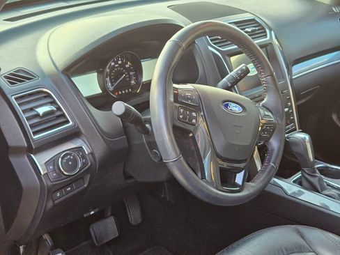 Used 2019 Ford Explorer Sport w/ Equipment Group 401A AWD/4WD image 6