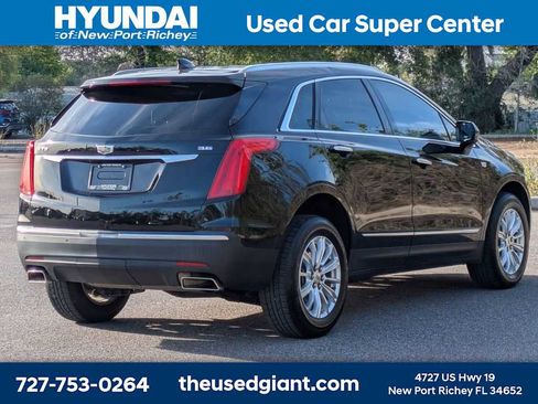 Used 2017 Cadillac XT5 FWD image 5