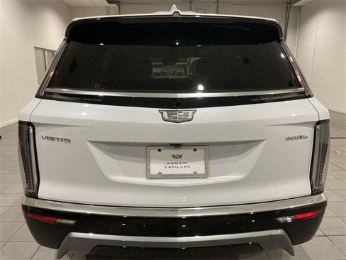 New 2026 Cadillac Vistiq Luxury image 4