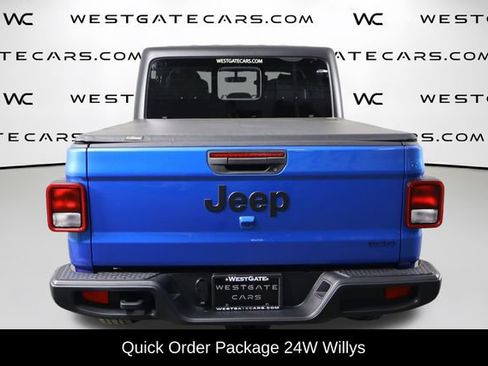 Used 2022 Jeep Gladiator Sport AWD/4WD image 4