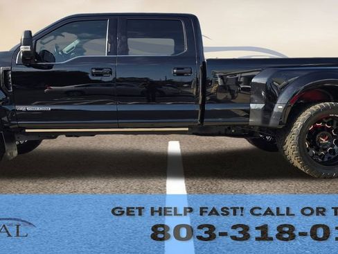 Used 2022 Ford F350 Platinum w/ FX4 Off-Road Package image 15