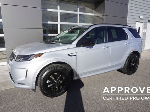 Used 2025 Land Rover Discovery Sport S image 3