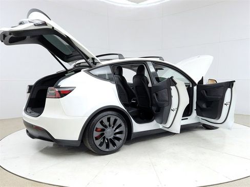 Used 2020 Tesla Model Y Performance image 12
