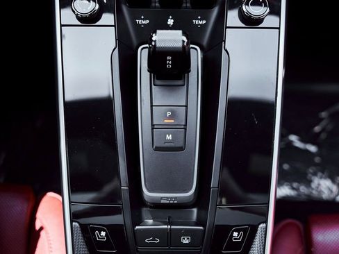 Used 2021 Porsche 911 Turbo S image 63