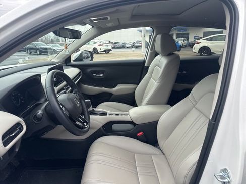 Used 2025 Honda HR-V EX-L image 11