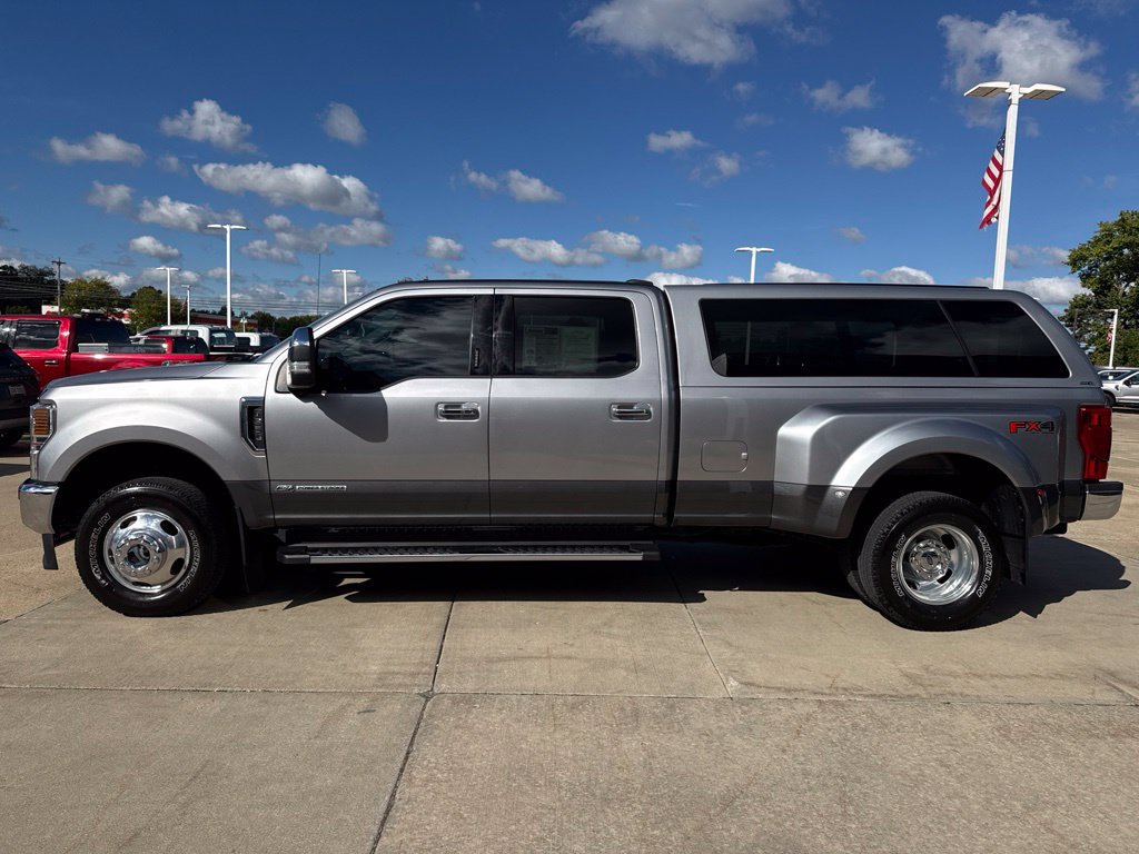 Used 2020 Ford F350 Lariat w/ Lariat Ultimate Package AWD/4WD image 3