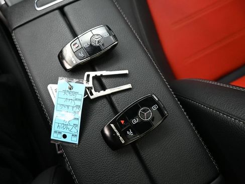 Used 2024 Mercedes-Benz GLA 35 AMG 4MATIC image 28