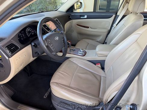 Used 2012 Hyundai Genesis 3.8 w/ Premium Pkg image 7
