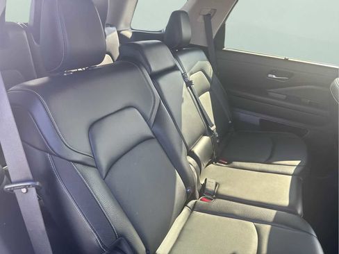 Used 2022 Nissan Pathfinder SL image 15