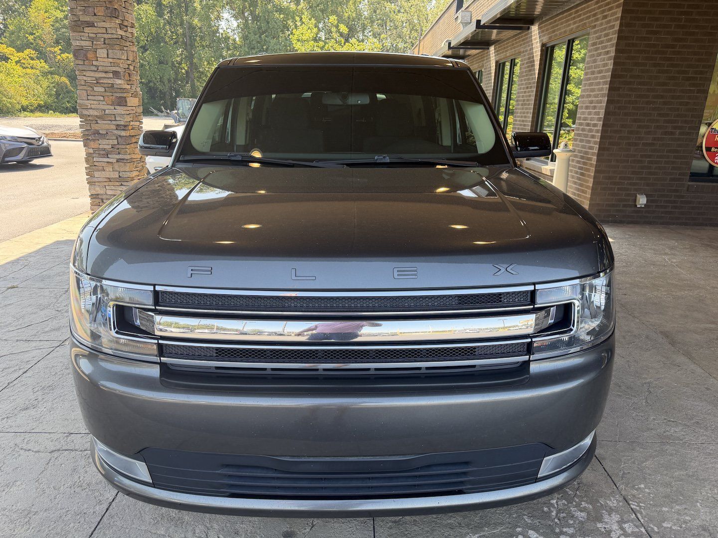 Used 2019 Ford Flex SEL FWD image 4
