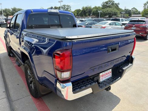 Used 2023 Toyota Tacoma SR5 RWD image 9