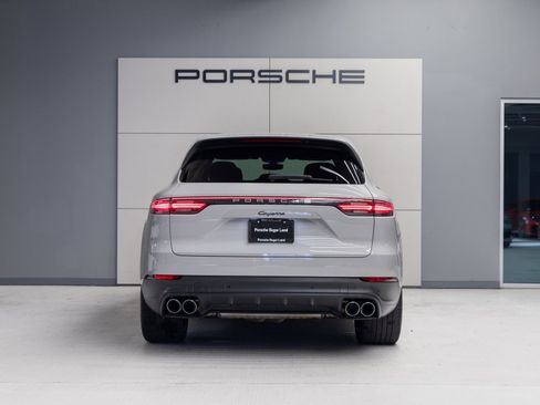 Certified 2023 Porsche Cayenne image 6