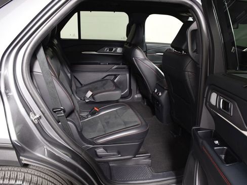 Used 2025 Ford Explorer ST AWD/4WD image 11