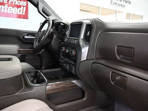 Used 2020 Chevrolet Silverado 1500 LT Trail Boss AWD/4WD image 15