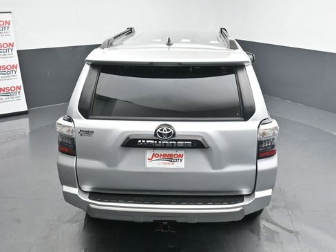 Used 2022 Toyota 4Runner TRD Off-Road Premium image 32