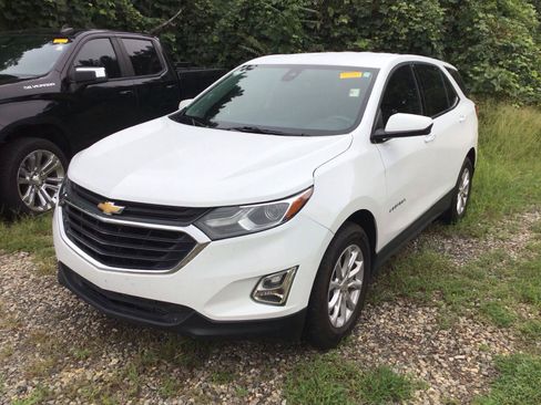 Used 2020 Chevrolet Equinox LT FWD image 2