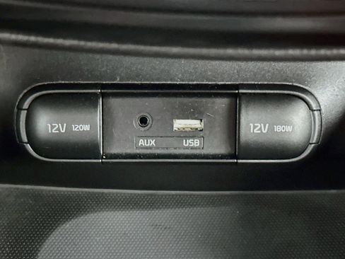 Used 2019 Kia Soul + FWD image 25