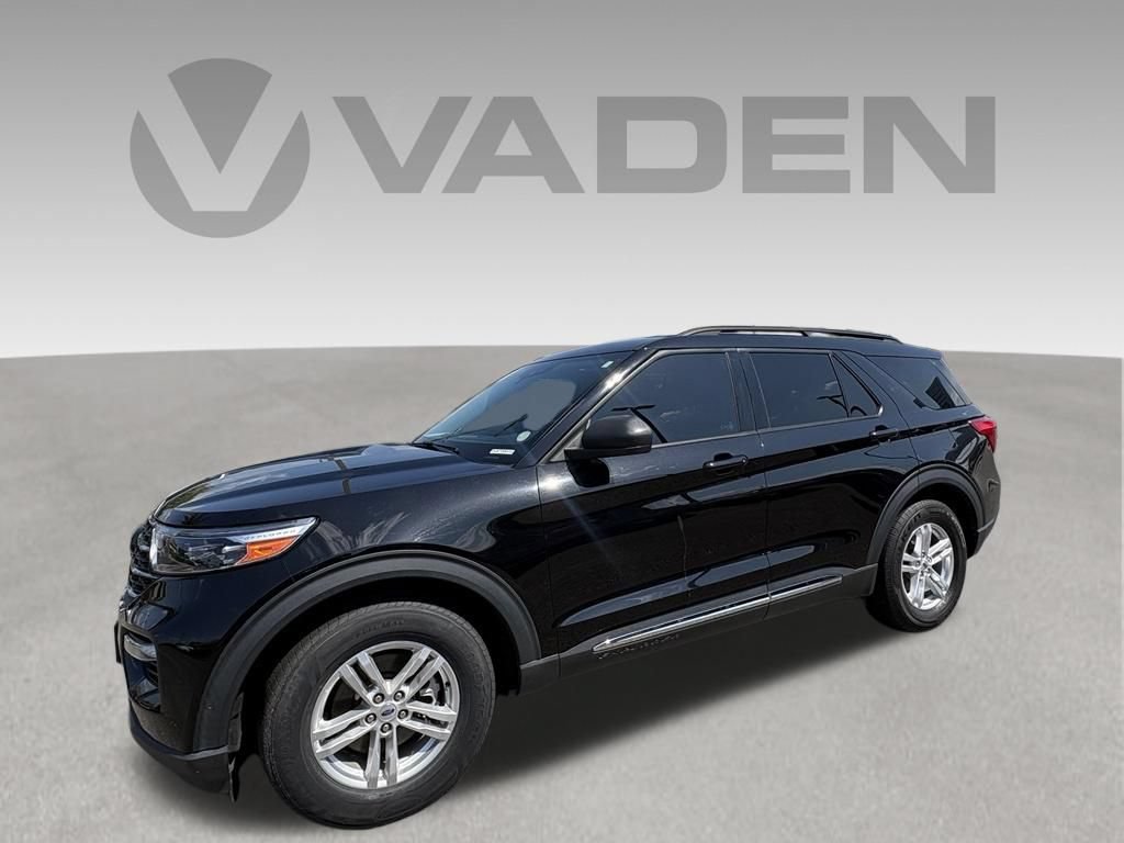 Used 2023 Ford Explorer XLT w/ Equipment Group 202A RWD image 1