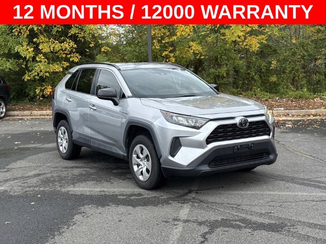 Used 2019 Toyota RAV4 LE FWD image 1