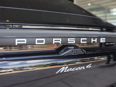 New 2025 Porsche Macan 4 Electric image 14