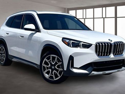 Used 2025 BMW X1 xDrive28i w/ Convenience Package AWD/4WD image 10