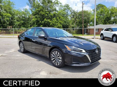 Used 2024 Nissan Altima 2.5 SV FWD image 8