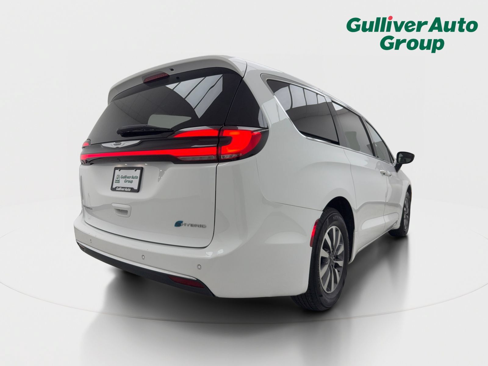 Used 2024 Chrysler Pacifica Limited FWD image 8