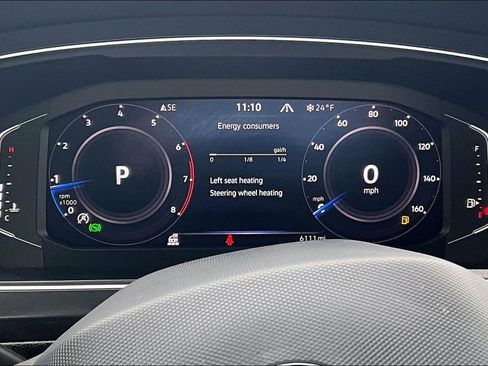 Used 2024 Volkswagen Tiguan SEL R-Line image 16