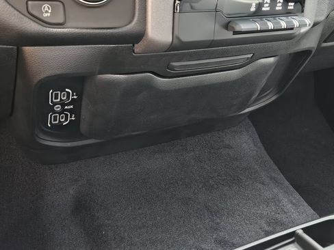 New 2026 RAM 1500 Tradesman AWD/4WD image 20