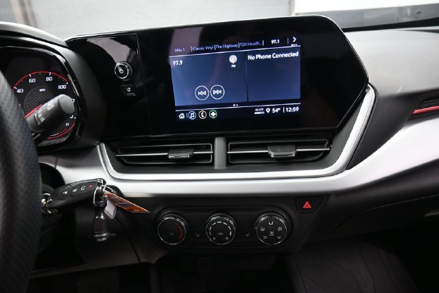 Used 2024 Chevrolet Trax RS w/ Driver Confidence Package FWD image 10