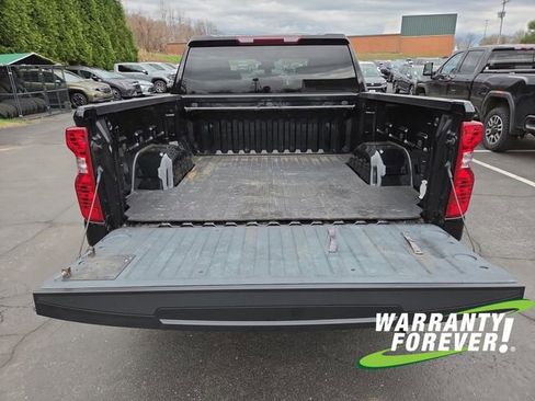 Used 2022 Chevrolet Silverado 1500 LT AWD/4WD image 17