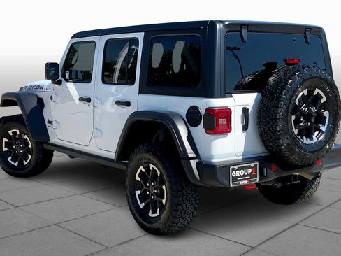 Used 2025 Jeep Wrangler Unlimited Rubicon image 11