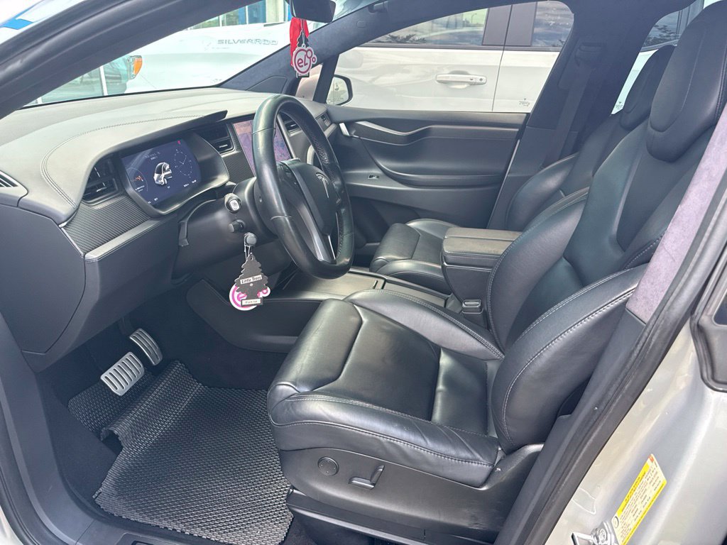 Used 2018 Tesla Model X 100D AWD/4WD image 4