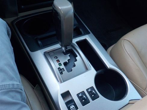 Used 2013 Toyota 4Runner SR5 image 26