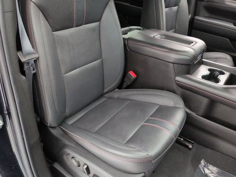 Used 2022 Chevrolet Suburban RST image 22