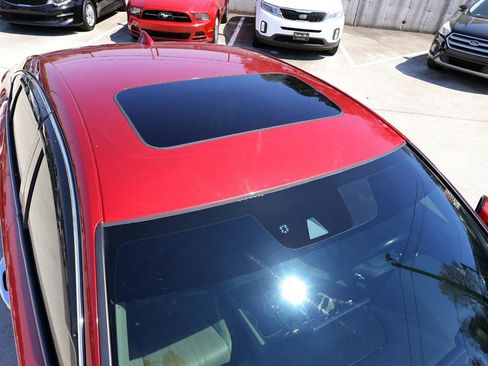 Used 2018 Honda Accord Touring image 30