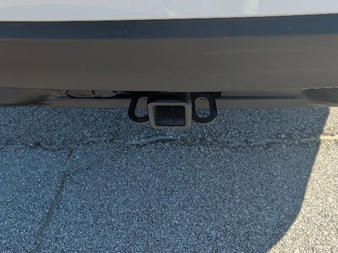 Used 2025 Ford Explorer Active image 10