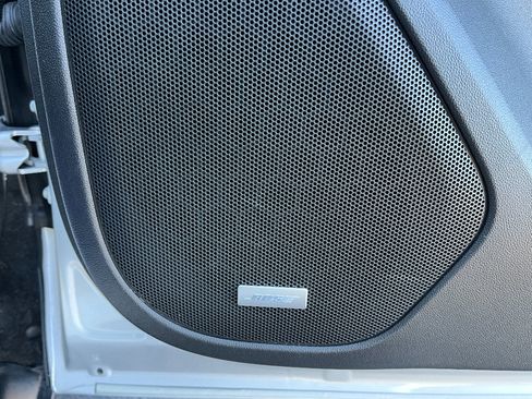 Used 2020 GMC Acadia SLT image 17