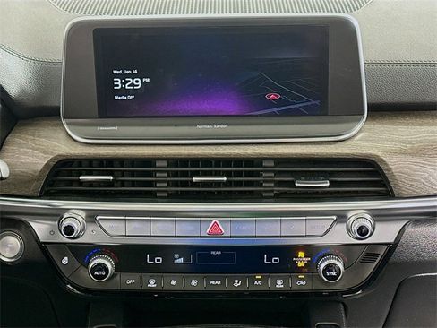 Used 2020 Kia Telluride SX w/ SX Prestige Package image 16