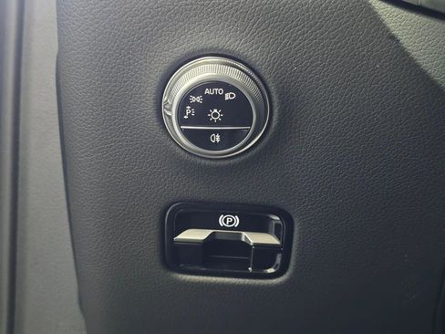 New 2026 Mercedes-Benz GLC 300 4MATIC image 39