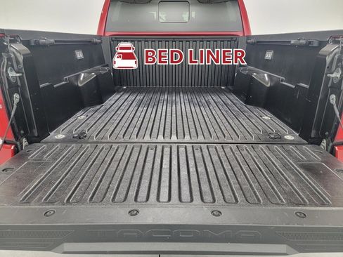 Certified 2025 Toyota Tacoma SR5 image 28