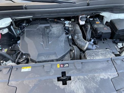 Used 2025 Kia Carnival FWD image 29