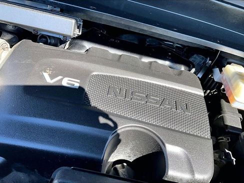 Used 2019 Nissan Pathfinder SL AWD/4WD image 36
