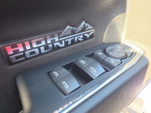 Used 2023 Chevrolet Silverado 1500 High Country AWD/4WD image 38