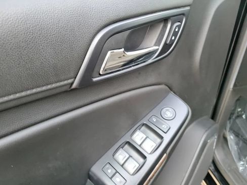 Used 2020 Chevrolet Tahoe 4WD w/ Remote Keyless Entry Package image 27