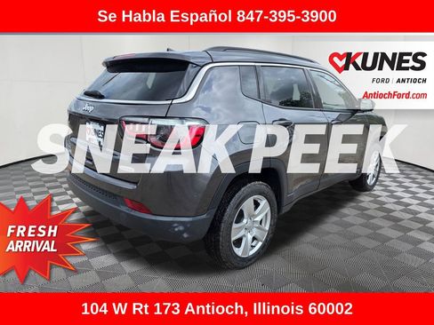 Used 2022 Jeep Compass Latitude w/ Convenience Group AWD/4WD image 9