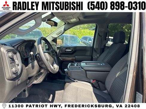 Used 2019 Chevrolet Silverado 1500 RST w/ All-Star Edition AWD/4WD image 3