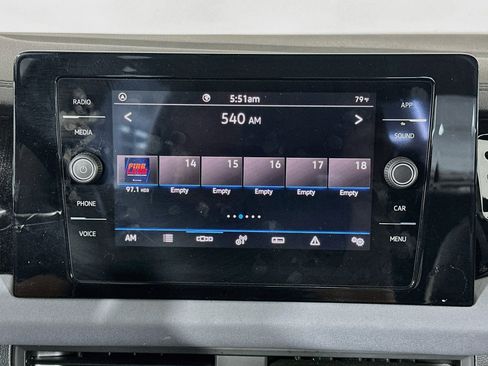 Used 2025 Volkswagen Jetta SE FWD image 21